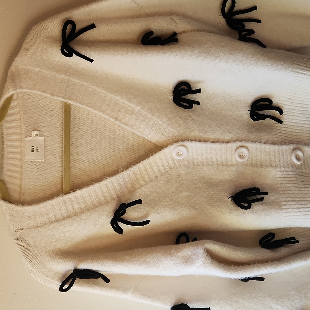Luna Ivy White/Cream Cardigan with Black Bow Accents, Size Xs - Picture 2 of 11